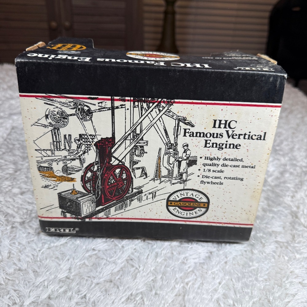 Ertl IHC Famous Engine 1/8 Scale Die Cast Metal Vintage Gasoline Replica 615 - Picture 6 of 10